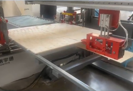 木箱雙邊雙臂自動釘輸堆一體機(jī)