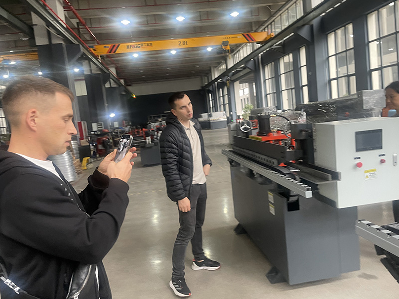 國(guó)外客戶(1)